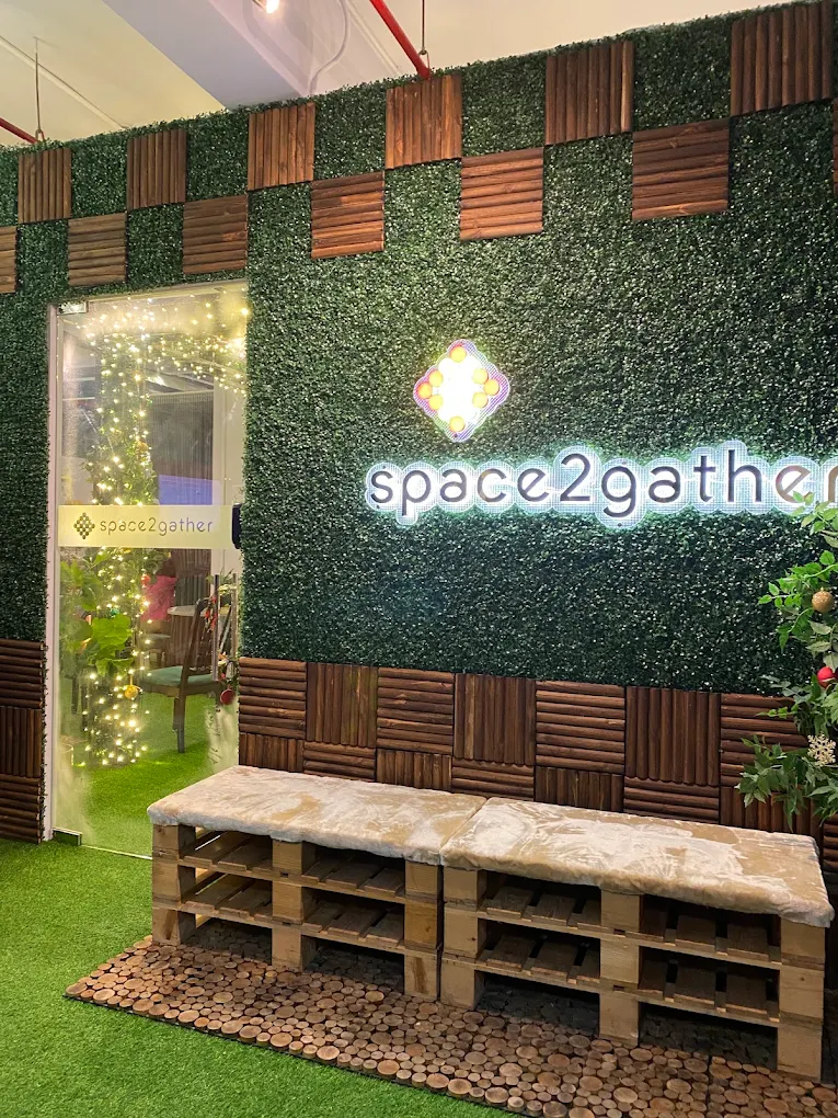 Space2gather studio photo