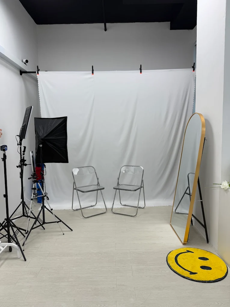 Studio 1104 studio photo